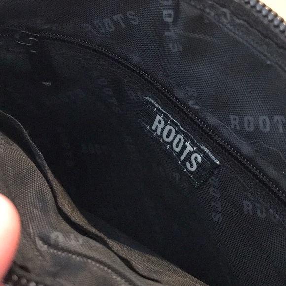 Roots crossbody bag - Picture 4 of 4